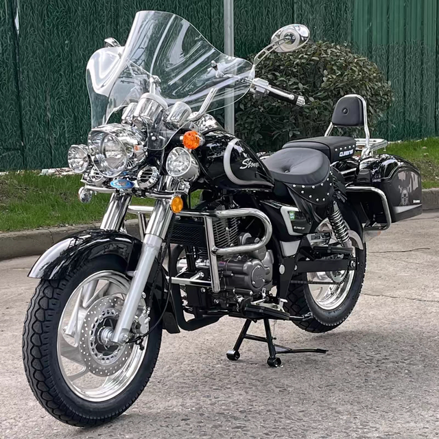 Qianjiang Storm Prince 150 retro cruise motorcycle