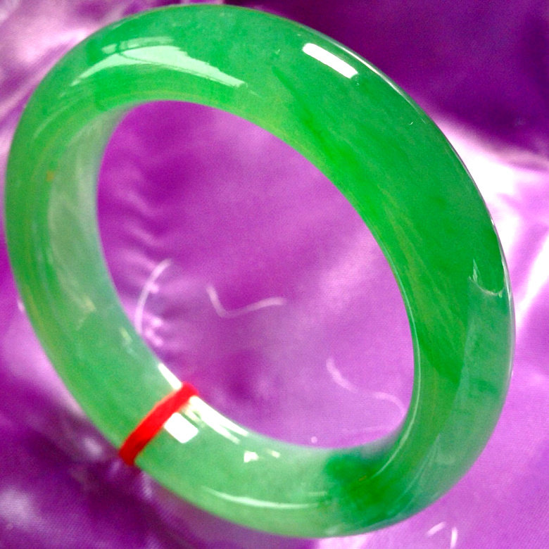 Natural Burmese ice species floating flower jadeite bracelet wide version full of sun green imperial concubine jade bracelet positive circle girl belt certificate