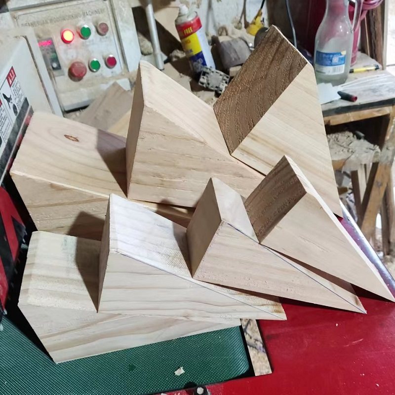 Large number triangular wood wedge construction site wood plug ship wood mortise and tenon bridge railway sleeper wood inclined wood block wood tip custom-made-Taobao