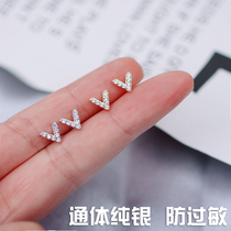 Light Yan 925 pure silver V ear nail with minimal alphabet earrings temperament cold personality network red ear ear nails