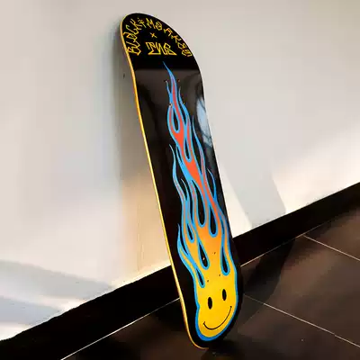 TWS TEDDY X BM designer cooperative skateboard 8 25 Plate plus Feng professional Street high-bomb double rocker