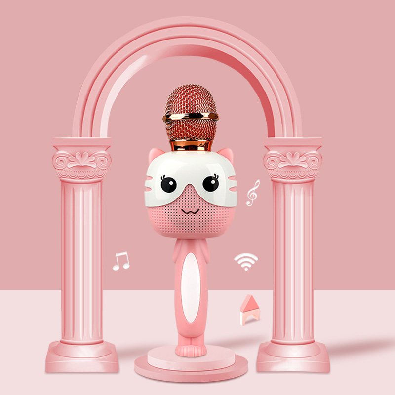 Children's singing machine with microphone integrated wireless home karaoke toy little girl amplifier baby microphone