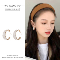 Earrings 2021 New Tide Korean temperament Net red light luxury ear clip no ear hole female summer senior sense sterling silver earrings