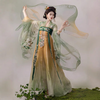 Original hanfu women's embroidery made in china and tang dynasty
