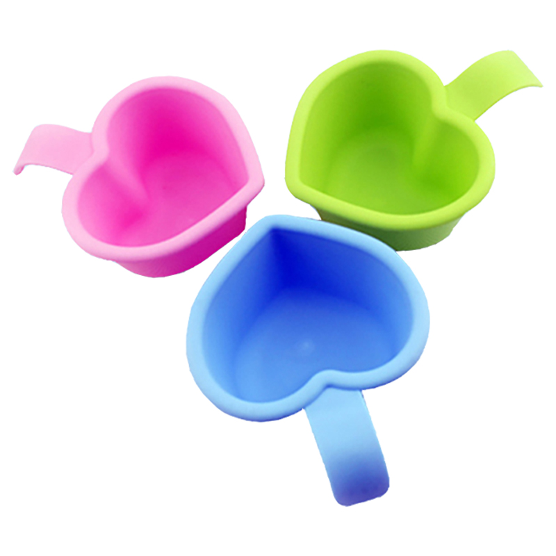 Children's bath water scoop water spoon Plastic thickened household water scoop Baby shampoo cup Baby water play toy