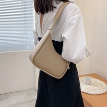 包包女2022新款夏季时尚百搭单肩斜挎包大容量腋下包复古饺子包潮