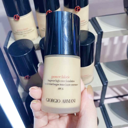 Маленькая ткань дома Armani Amani Power Fabric Power Power Long Concealer Foundation