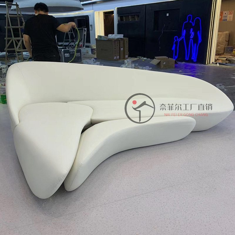 Fiberglass Moon Sofa Villa Hotel Italy Zaha curved corner living room reception creative special-shaped seat