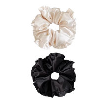 It is really necessary to use this hair tie before going to bed. You no longer have to worry about weighing your hair while sleeping. Women can show their hair volume.