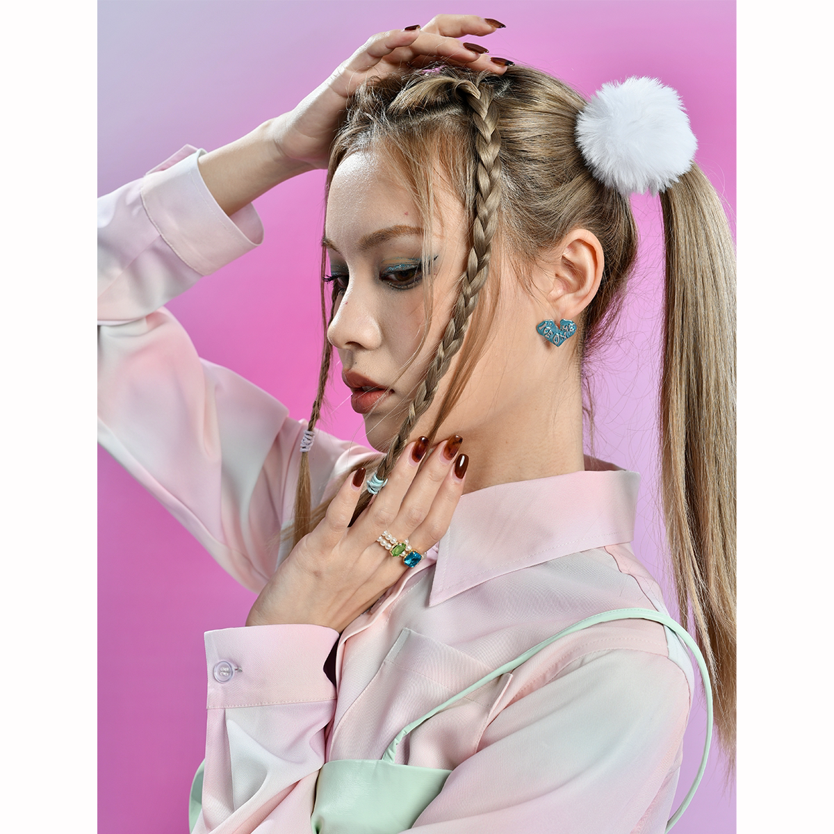 ICEONME 21SS three-color love LOGO ear pin cute