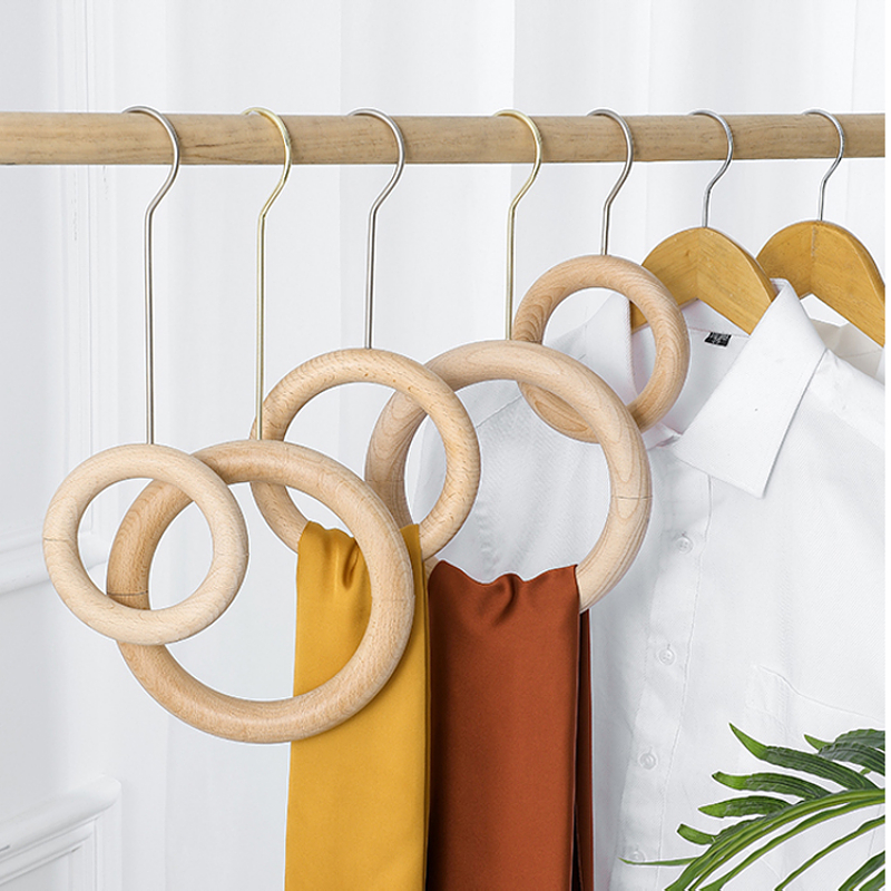 品味岁月之美：日式古董松竹梅丝巾的艺术传承