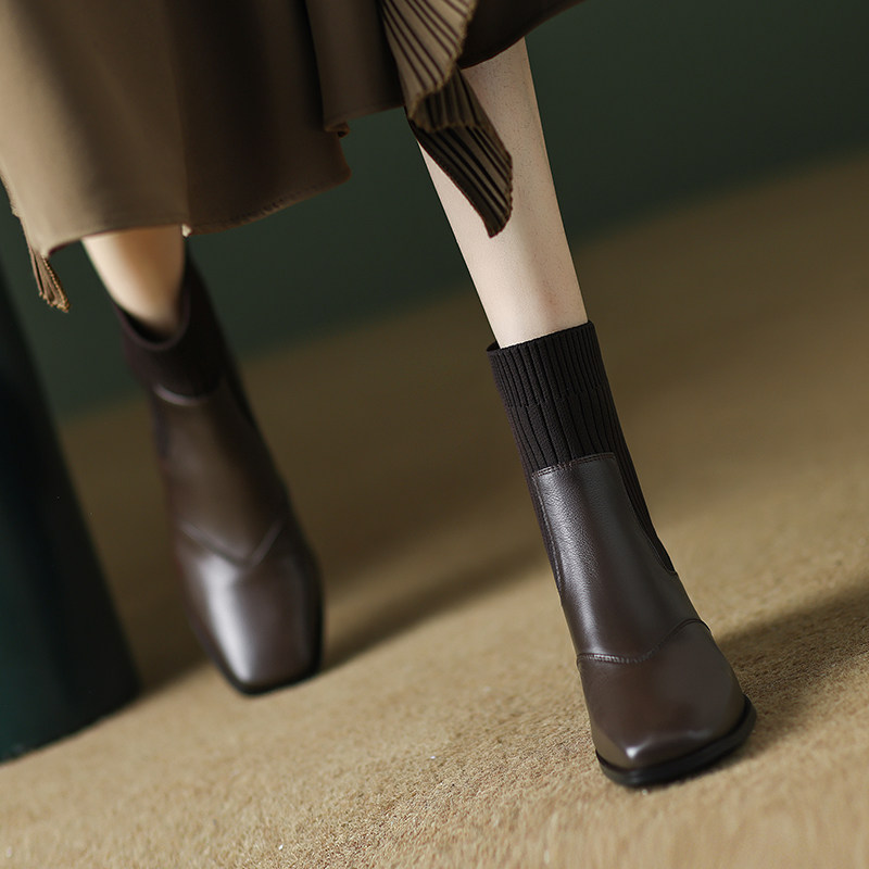 TATA DINGDANG She he dinges women shoes even socks boots women genuine leather apricot thick heel knit short boots Martin boots-Taobao