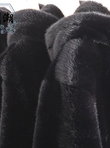 Мужская куртка, короткая толстовка с капюшоном, бархатный демисезонный модный дизайнерский трендовый лебедь, тренд сезона