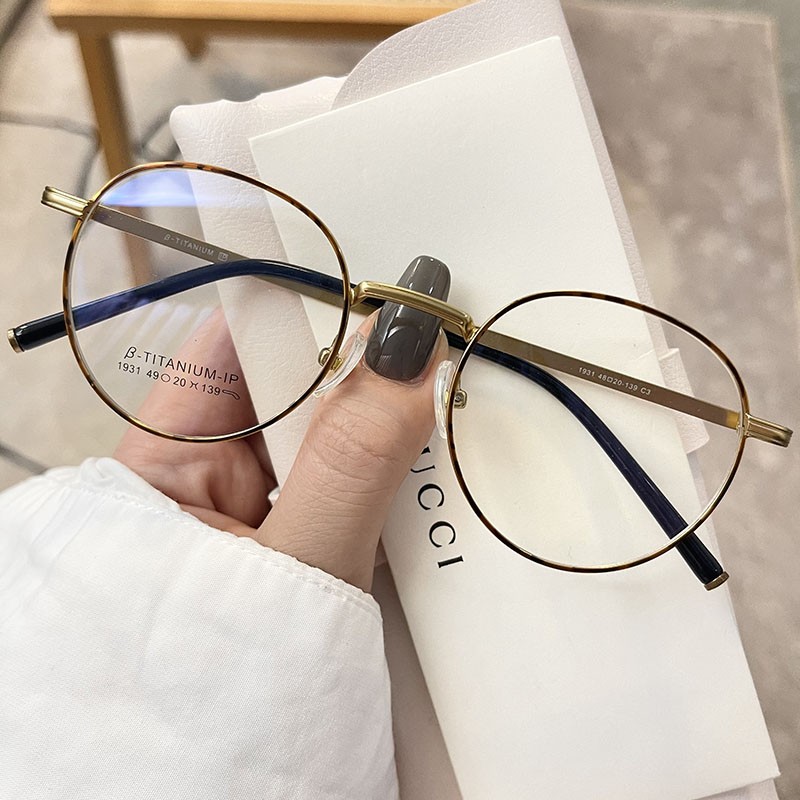 Ultra-light titanium frame anti-radiation glasses can be equipped with degree plus astigmatism myopia glasses female Xiuzhi Kalin same style glasses frame