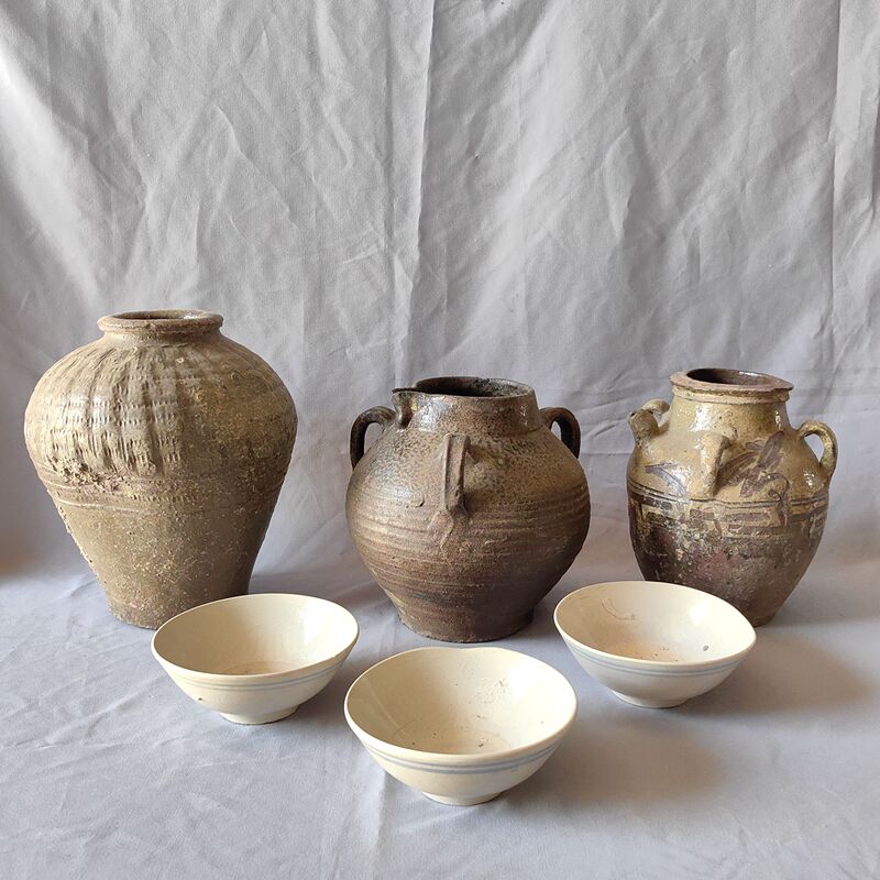 Traditional Old Vases, Ceramic Ornaments, Handmade Coarse Pottery Jars, Wine Jars, White Bowls, Film Props, Old Objects