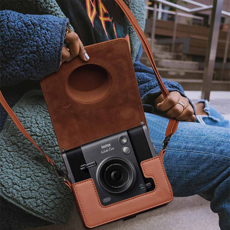 Fuji's New Instant Camera Wide Evo Retro Crossbody Camera Bag Aluminum Alloy Lens Cover Protective Case Lens Film