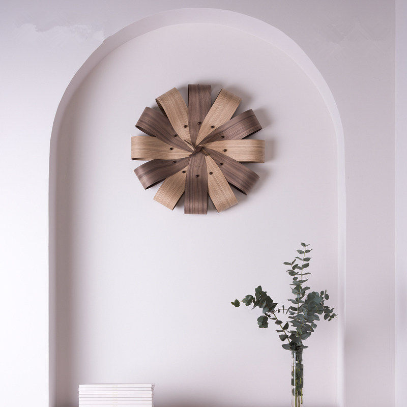 Spanish Petal Hanging Clock Living Room Fashion Personality Extremely Simple Hanging Watch Light Lavish Minimalist Restaurant Black Hu Peach Wood Clock-Taobao