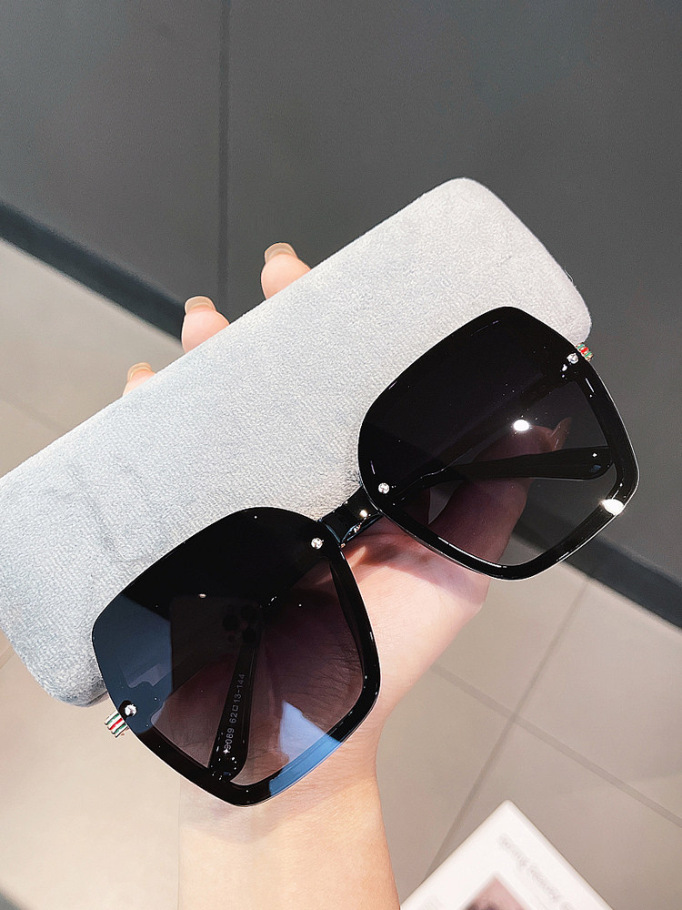 Sunglasses women's 2022 new summer sun protection driving polarizers big face thin Korean version trendy sunglasses men's