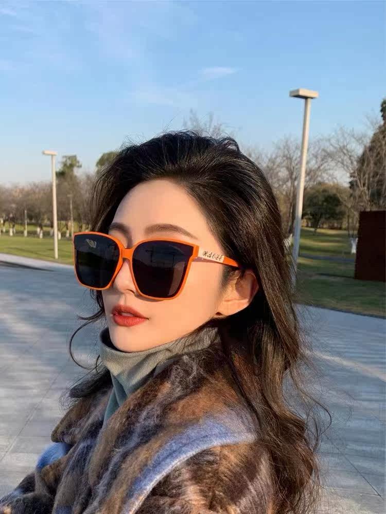 Sunglasses women's new 2022 Korean version of summer sunglasses ins net red with the same personality is thin and suitable for round face street shooting