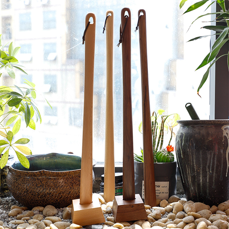 Solid wood shoes plug ultra-long handle household tip artifact for pregnant woman wearing shoe auxiliary black walnut wood not bend