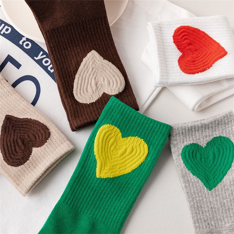 Femmes Style Simple Forme De Cœur Coton Crew Socks Une Paire display picture 6