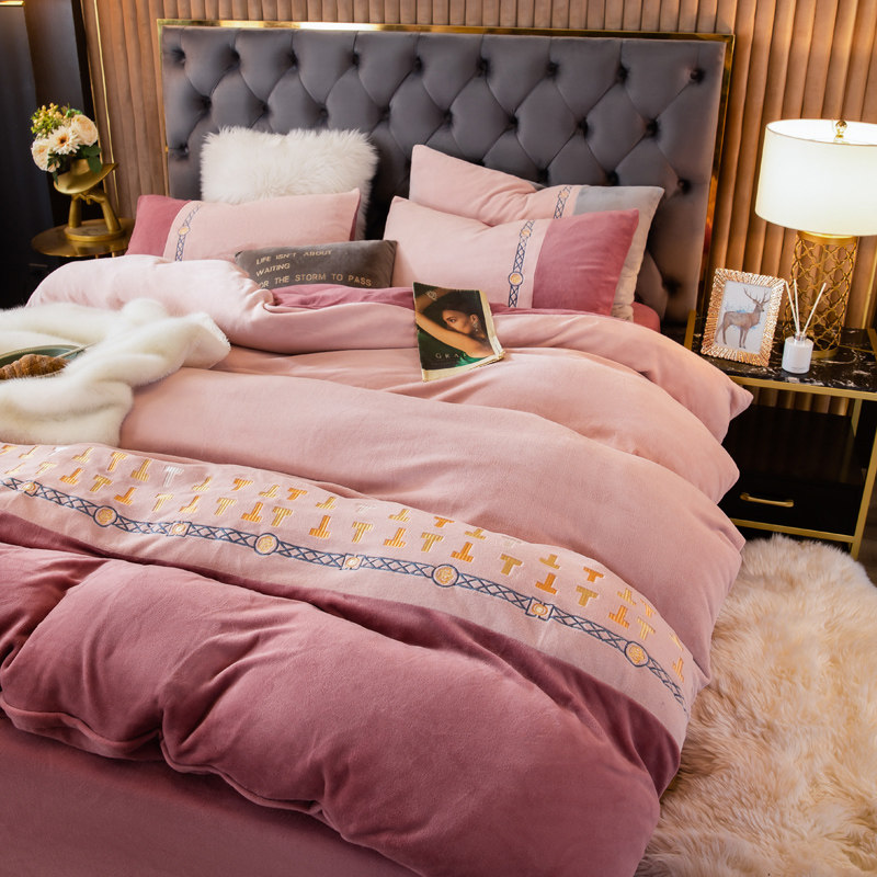 Winter light luxury coral coral coral four pieces of flannel double-sided flannel thickness bed suite