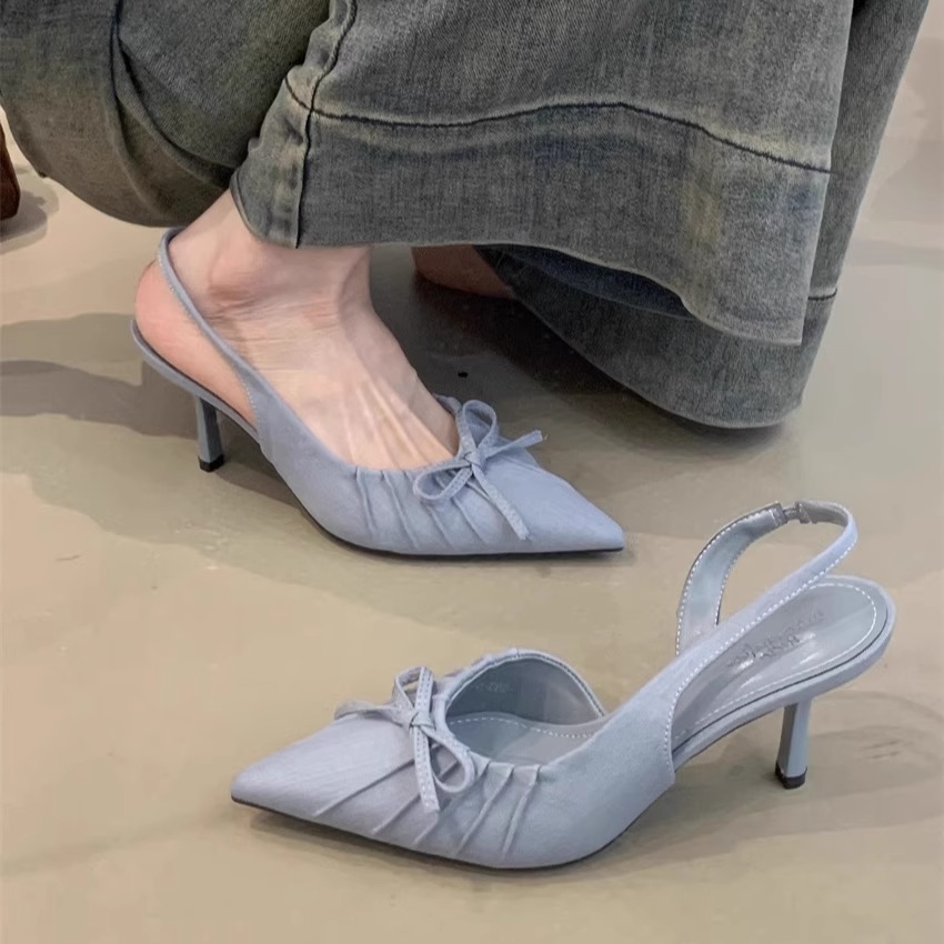 甘い弓尖ったスティレットハイヒールの女性の靴2025春と夏の新しい韓国風の気質包頭ミュラー靴サンダル