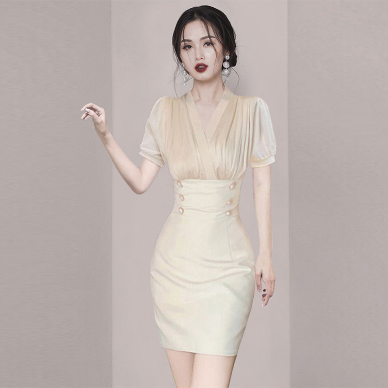 High - end temperament French - style bubble sleeve dress 2023 new menu - shake skirt in summer