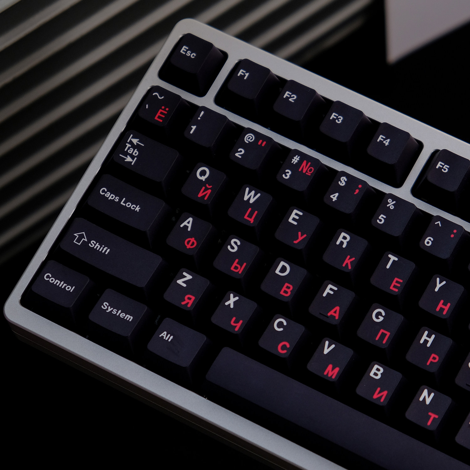 1 Set GMK WOB Red Cyrillic Keycaps PBT Dye Subbed Keycap Black Red