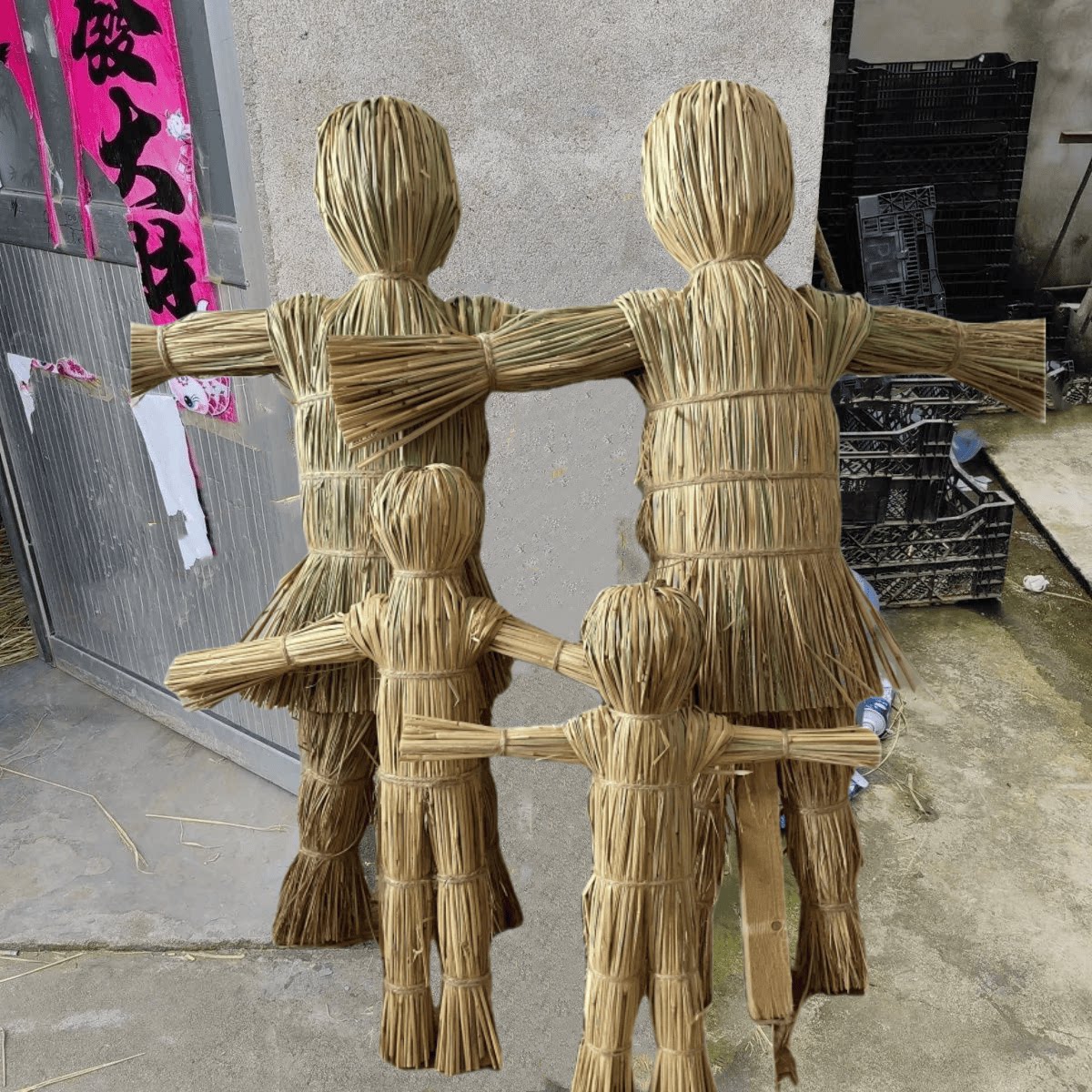 手織りのかかし、屋外写真撮影用小道具、観光名所、藁の舟、矢の貸し借り、菜園、そして麦畑。