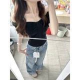 Черная приталенная дизайнерская футболка, открытые плечи, короткий рукав, V-образный вырез, тренд сезона