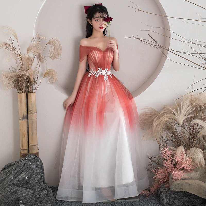 Annual conference banquet small evening gown 2021 new gas field queen temperament Yuanyuan Long-shoulder long version of the foreign dress