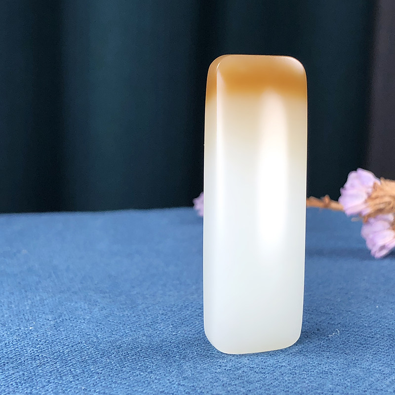 Beard-Couch Jewelry and Tian Yu Penging Xinjiang and Last Sugar White Yufang Plate Ping An Unaffiliated Design Jewelry