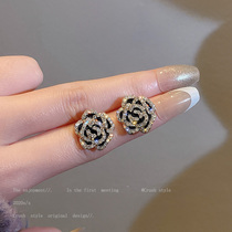 Rose floral silver pin light extravaganza 2022 new wave small crowdsourced temperament net red earrings advanced sensual sensual