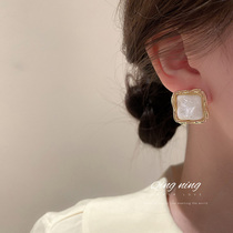 Geometric White Earrings 2022 New Wave Small Crowddesign Sensation Retro Earrings Minimalist Temperament Net Red Earrings