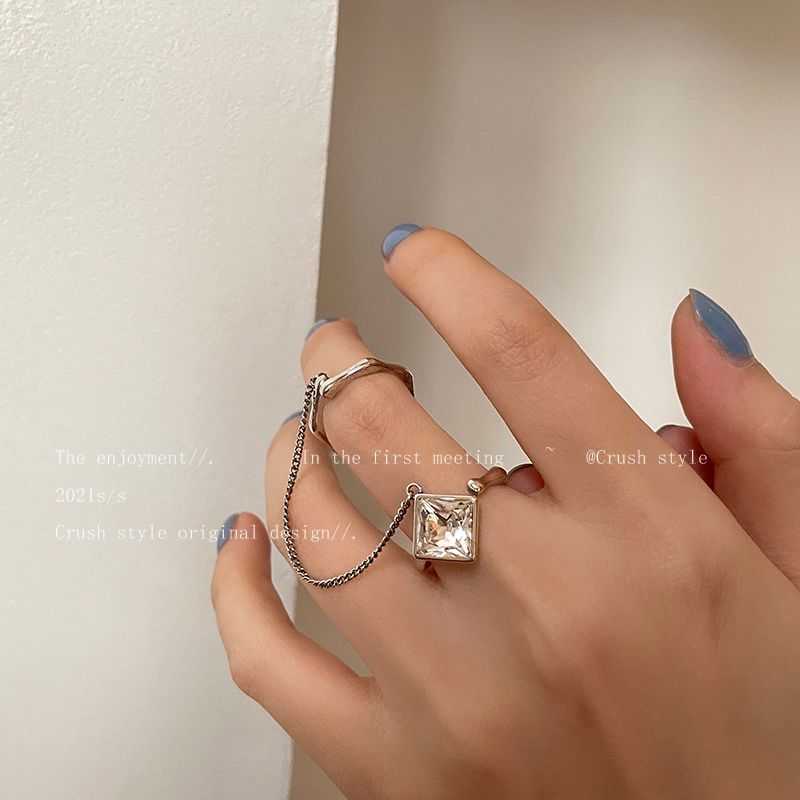 Cold wind square diamond chain ring female European and American ins niche design sense high-end index finger ring fashion personality ring