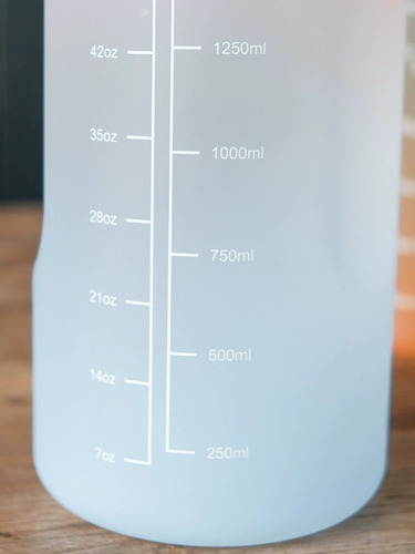 Летняя вместительная и большая портативная спортивная трубочка со стаканом подходит для мужчин и женщин для спортзала, популярно в интернете