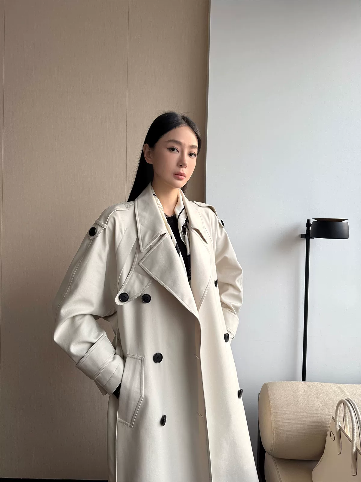 Классический силуэт Zhou Miao zhoumiao's старой мечты с широким лацканом двубортное двубортное пальто средней длины сдержанный темперамент женское