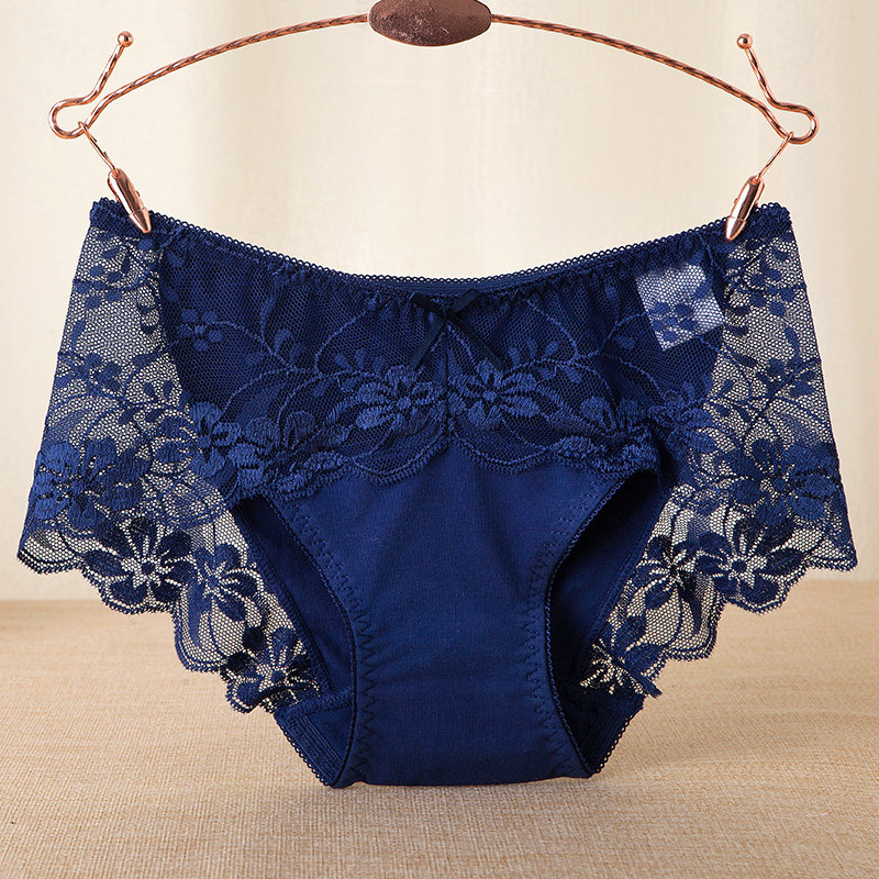 Japanese sexy lace panties female cotton mid-waist students low-waist breathable hollow cotton ladies briefs summer