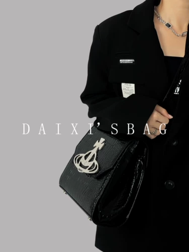 Вместительный и большой рюкзак, крокодиловый принт