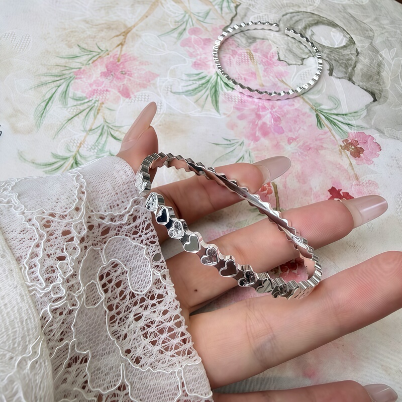 Pure Silver Open-Ended [Polished Ice-Cracked Heart Bracelet] with Hearts Printed All Over, Shimmering, Niche, Gentle, Versatile Silver Jewelry