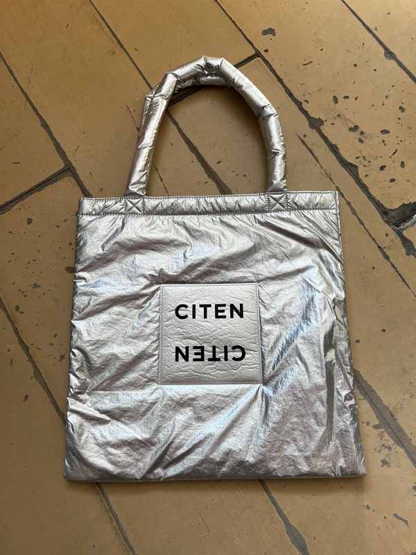 Foreign Trade Goods, Japanese Goods, Super Beautiful Silver Citen Shiny Texture Women's Bag, Shoulder Bag, Handbag, Tote Bag