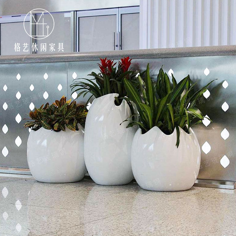 FRP eggshell flower pot floor-to-ceiling large flower combination shopping mall park rest area Meichen decorative vase direct sales