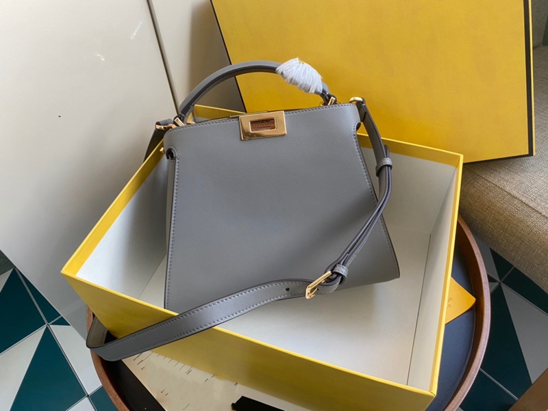 Pigeon Grey & 27Cm2021 Spring and summer new pattern Kitten bag female peekaboo medium , please handbag cowhide Rotary buckle Messenger One shoulder handbag