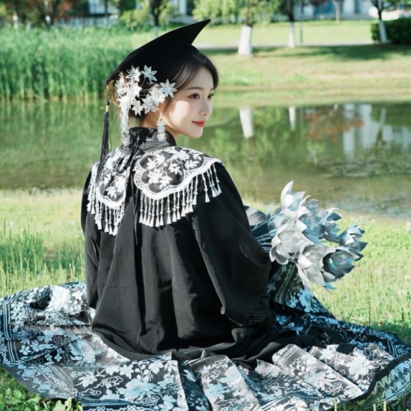 苗银云肩学士服中式马面裙汉服旗袍假领子民族风大学毕业外搭披肩-淘宝Taobao | 天猫Tmall