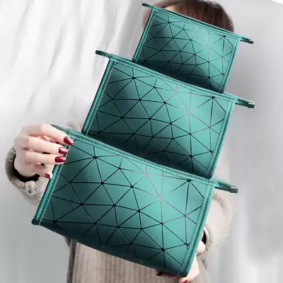 Cosmetic bag 2020 New ins Wind Super fire female large capacity portable trumpet travel wash storage bag waterproof