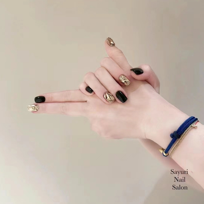 Handmade Short Nail Art Finished Product Stickers, Sweet and Cool Dark Style, Champagne Gold Diamond, High-End Feel, Brightening Effect, Wearable Fake Nails Handmade Short Nail Art Finished Product Stickers, Sweet and Cool Dark Style, Champagne Gold Diamond, High-End Feel, Brightening Effect, Wearable Fake Nails