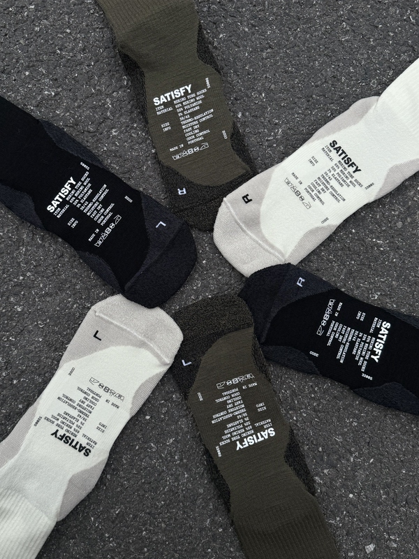 Satisfyrunning Sports Mid-Calf Compression Socks for Fitness and Running, Wool Blend, Anti-Odor, Antibacterial, Wear-Resistant