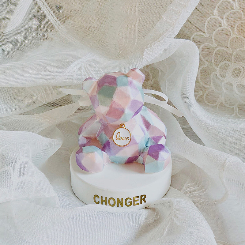 Custom Dazzling Pearl Light Geometric Bear Car Pendulum upscale Creative in-car Decorations Fragrant plaster Enlargement Stones