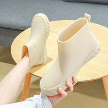 Day Series Fashion Rain Shoes Lady Silicone Anti-Slip Waterproof Shoe Cover Thickened Wear Outside Wearing Adult Short Drum Rain Boots Water Shoes